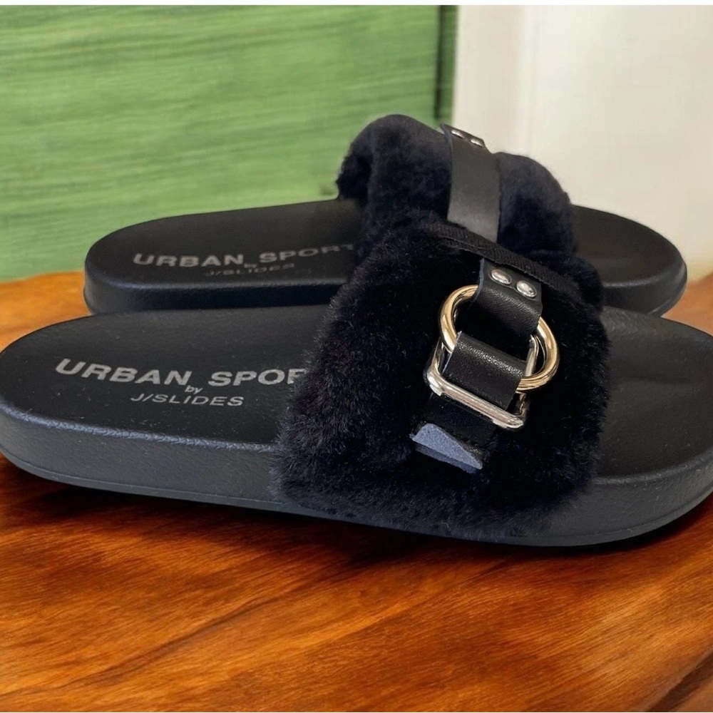 Black Faux Fur Slide Slippers with Buckle